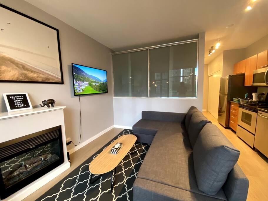Entire Condo In Heart Of Downtown Vancouver Dış mekan fotoğraf